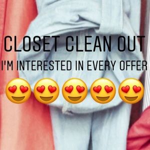 I your need help 🤗🤗🤗 my closets are full